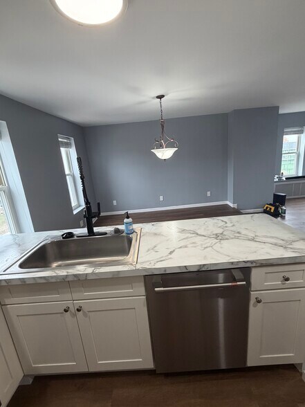 Building Photo - 326 Walnut St