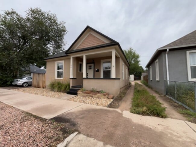 Primary Photo - Located within walking distance of Weidner...