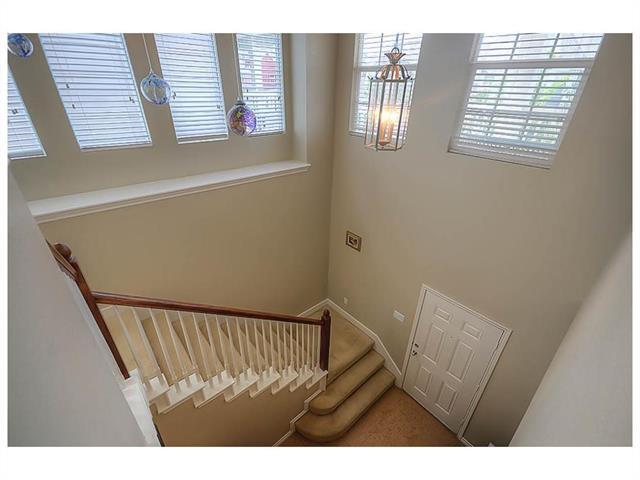 Building Photo - 940 Charleston Ln