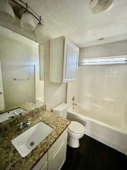 Building Photo - 2525 S 3rd St