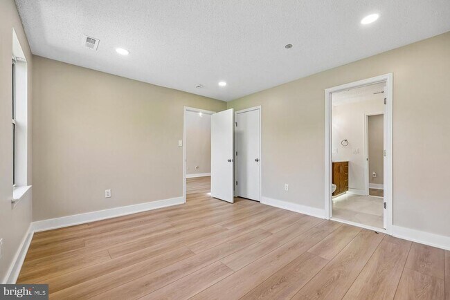 Building Photo - 12904 Churchill Ridge Cir
