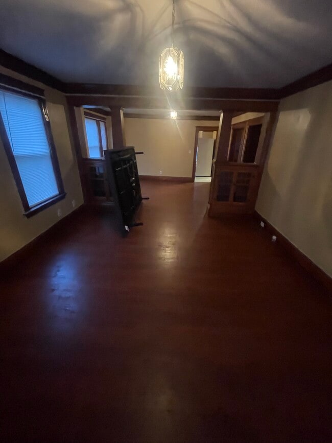 Building Photo - 87 Ferry St