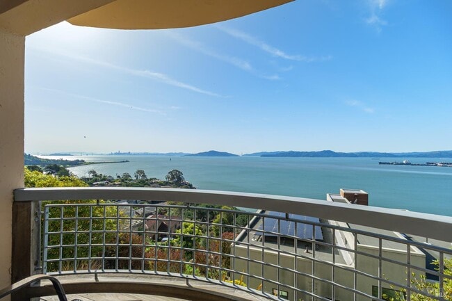 Building Photo - 245 Water St