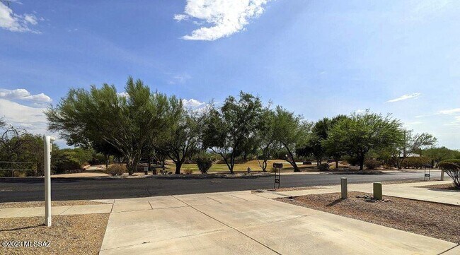 Building Photo - 5426 W Dove Mountain Park Rd