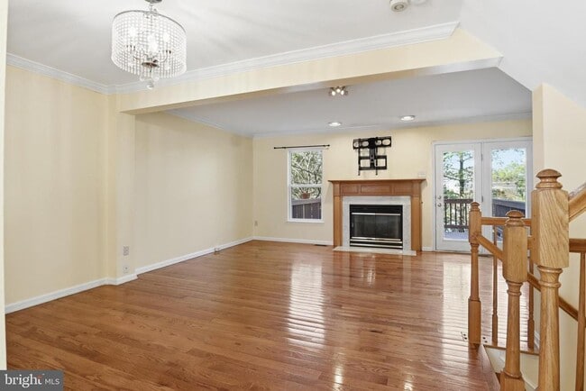 Building Photo - 6203 Abbottsbury Row