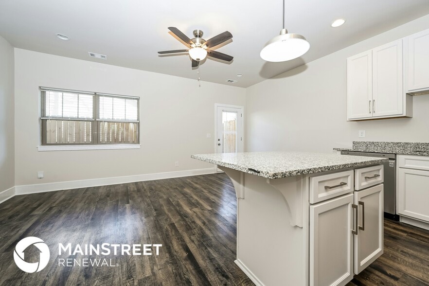 Building Photo - 104 Hartsville Ct