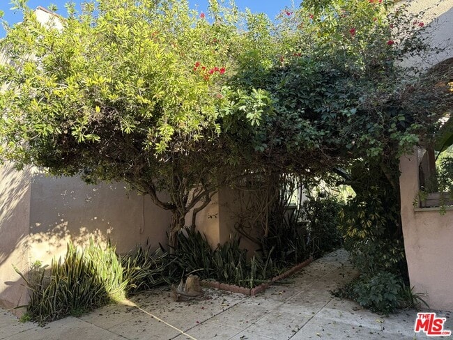 Building Photo - 1667 Golden Gate Ave