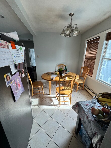 Building Photo - 143 Providence St