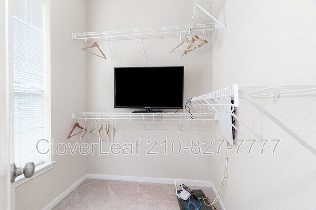 Building Photo - 26875 Hogan Dr