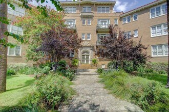 Building Photo - STUDIO DOWNTOWN Rutledge Ave - Available August 1, 2026