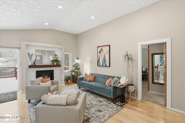 Building Photo - 2350 Cleo Ave