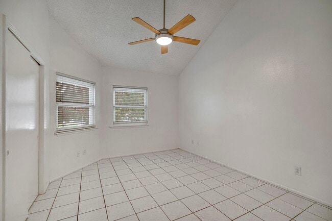 Building Photo - 8421 Echo Creek Ln