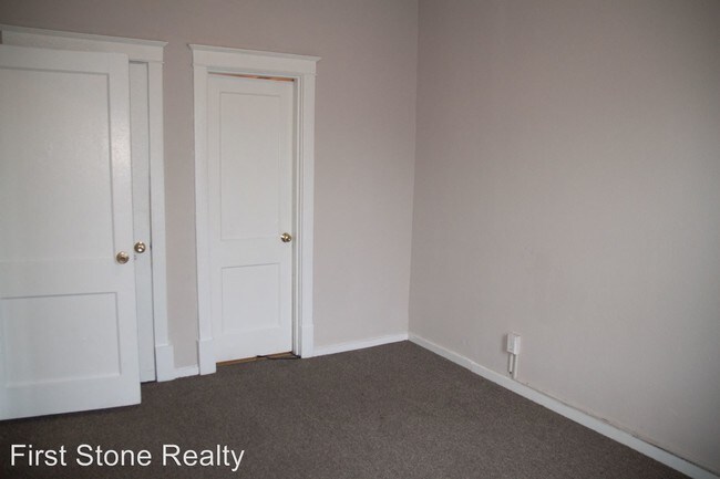 Building Photo - 1 br, 1 bath  - 3954 Grand Ave 3954 Grand  1S