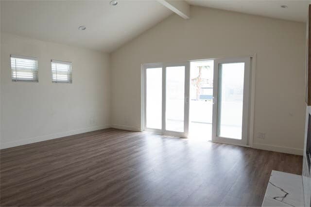 Building Photo - 1812 W Balboa Blvd