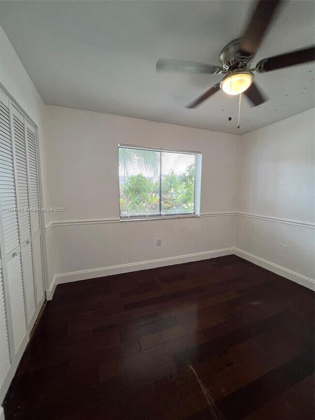 Building Photo - 14605 SW 75th Ave