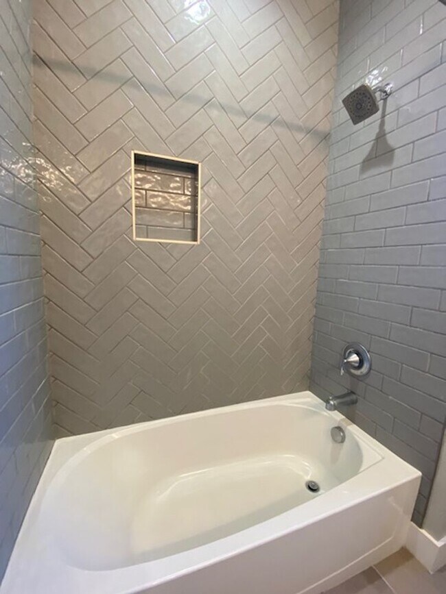 Building Photo - 3806 Negin Dr