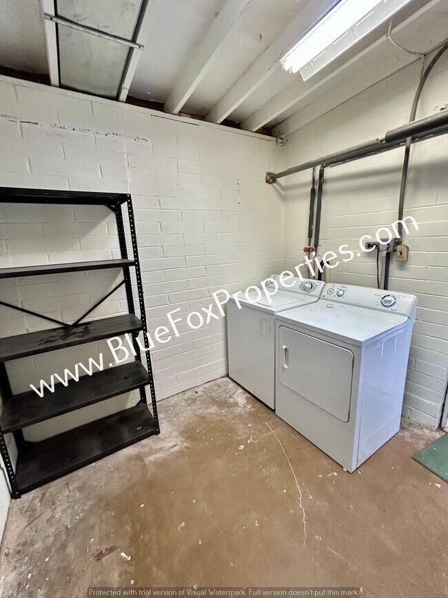 Building Photo - 6140 N Van Ark Rd