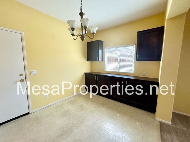Building Photo - 12976 Romero Ln