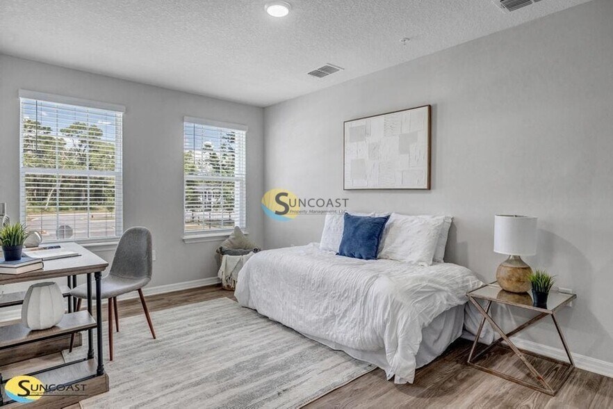 Building Photo - 3821 SW 43rd Ct