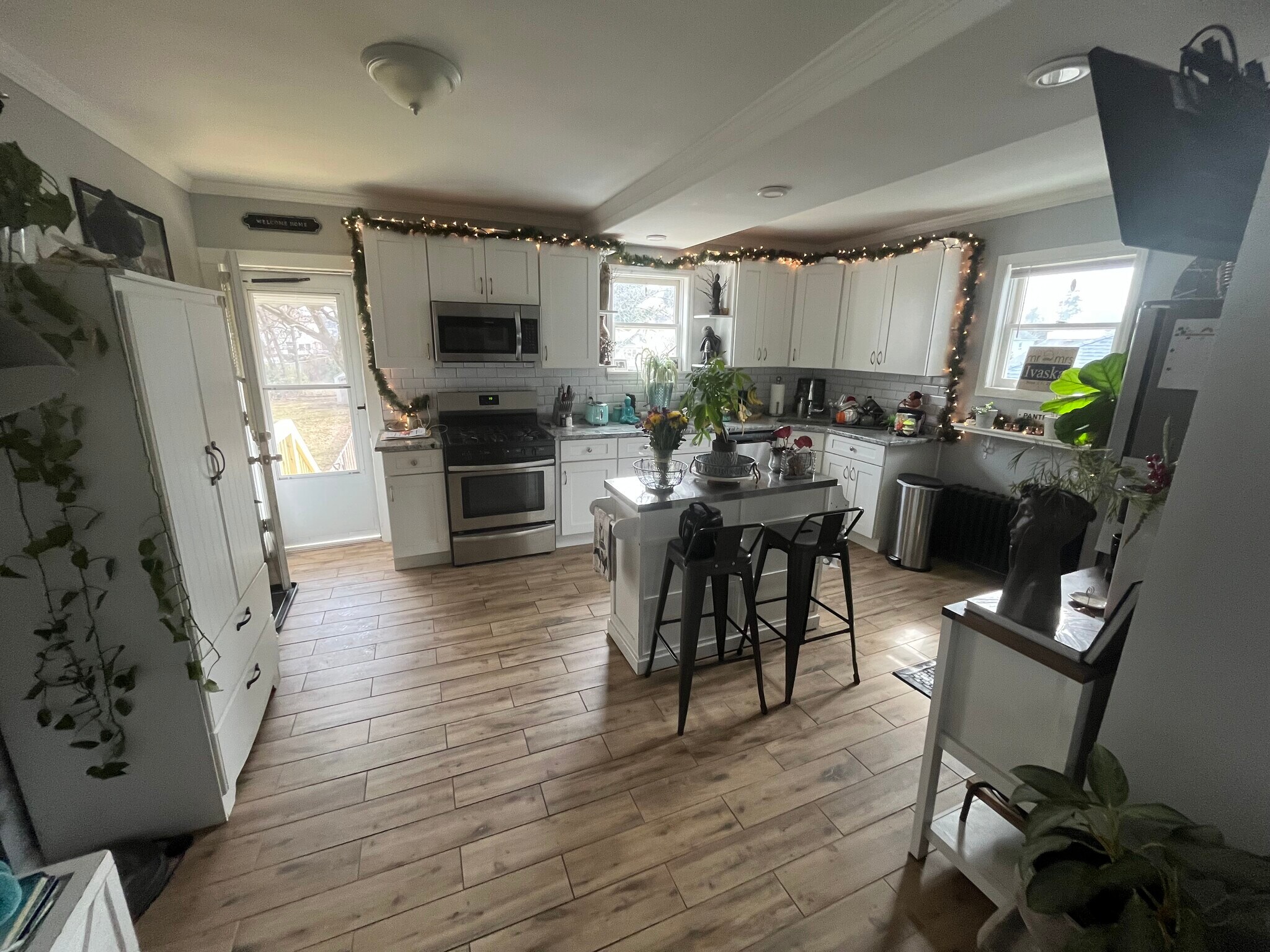 Building Photo - 125 Weaver Ave