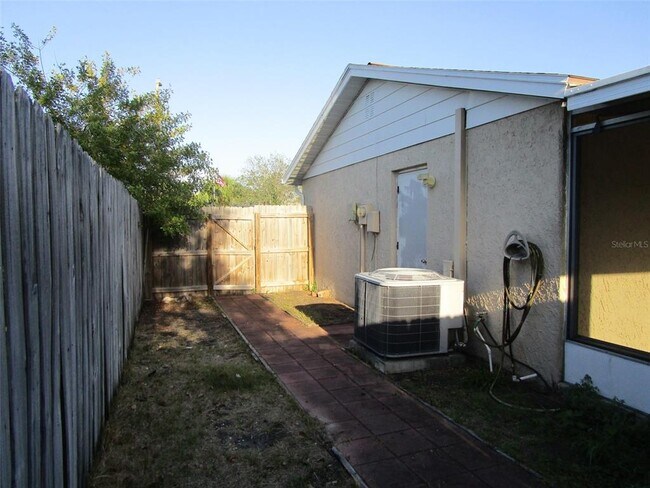 Building Photo - 11611 Constance Dr