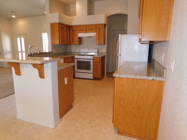 Building Photo - 3 BED 2 BATH IN YUMA EAST!