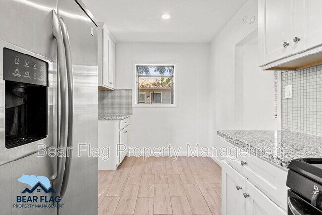 Building Photo - 4551 Orinda Way