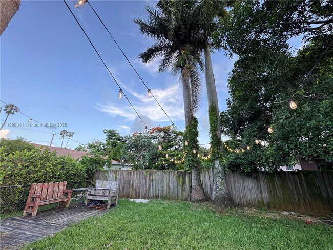 Building Photo - 256 NW 82nd Terrace