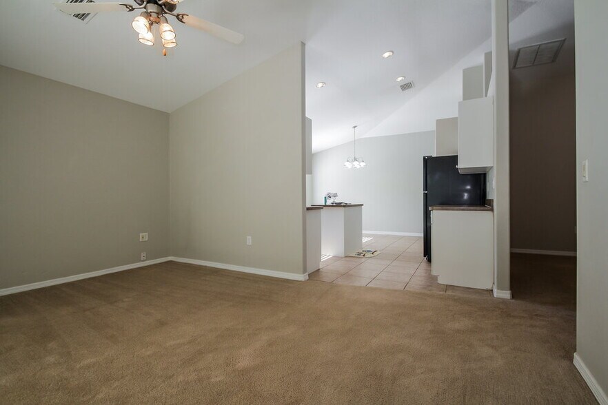 Building Photo - 2815 93rd Ct E