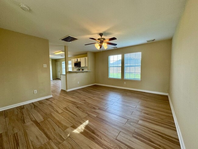 Building Photo - Bear Creek’s Best: A Beautiful Abode!