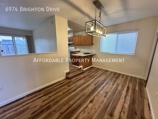 Building Photo - 6974 Brighton Dr