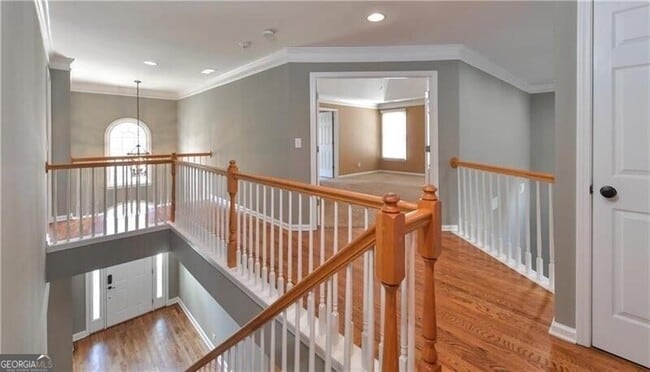 Building Photo - 905 Lancaster Way NW