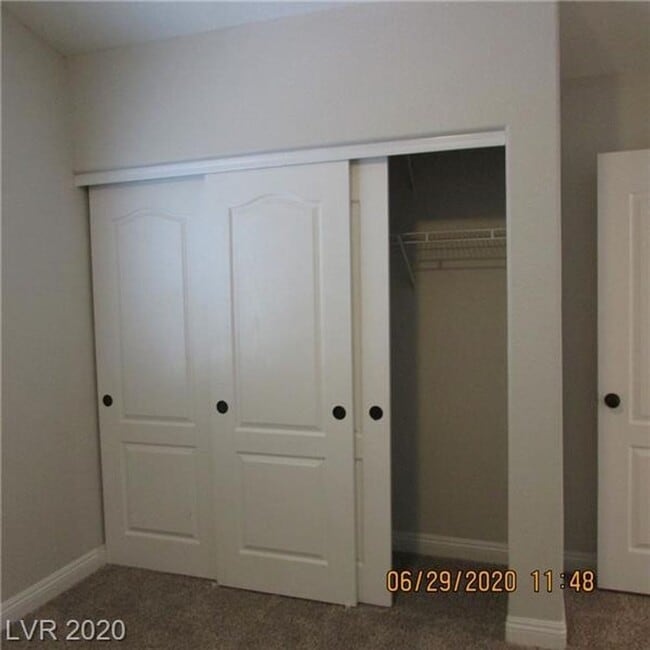 Building Photo - Beautiful 3 Bedroom/2.5 Baths in Summerlin