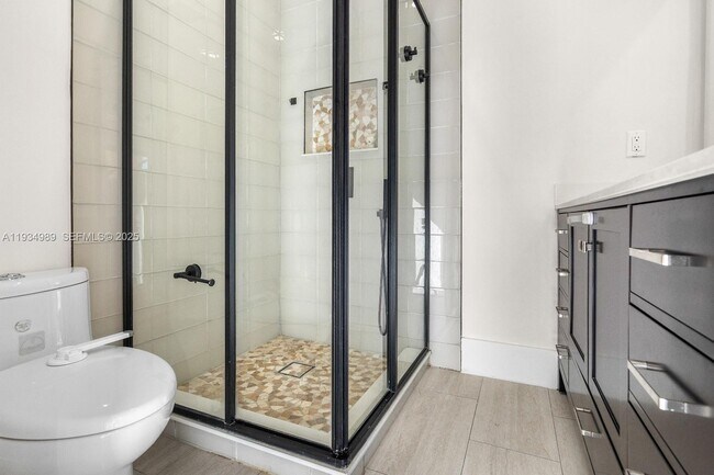 Building Photo - 161XX SW 44th Ln