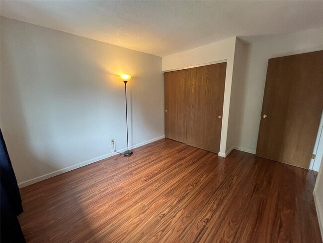 Building Photo - 24 Hudson Heights Dr