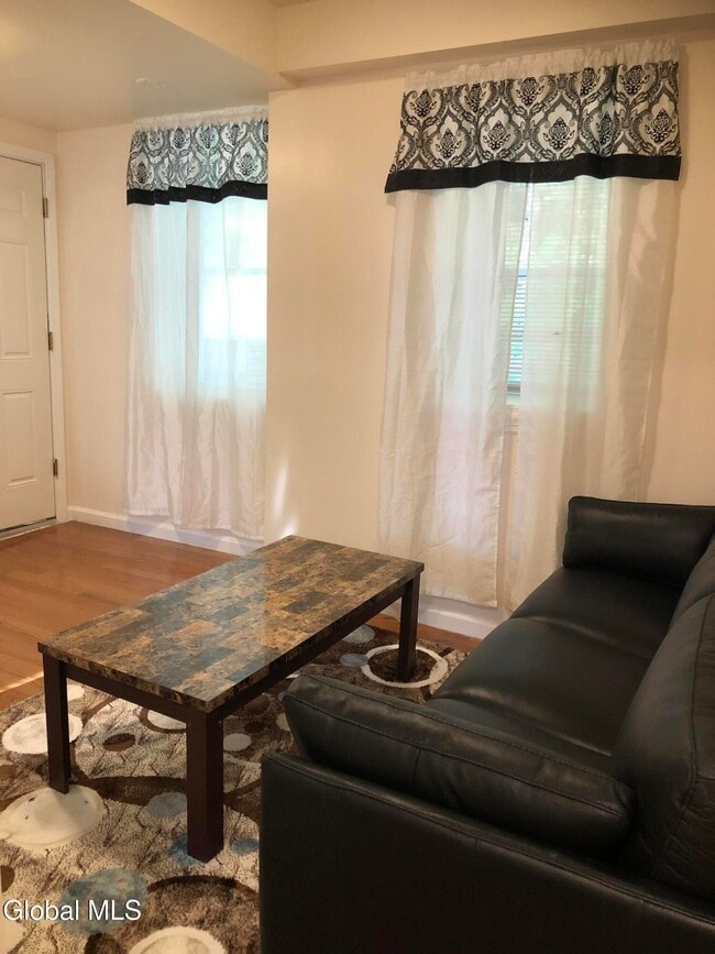 Building Photo - 277 Congress St