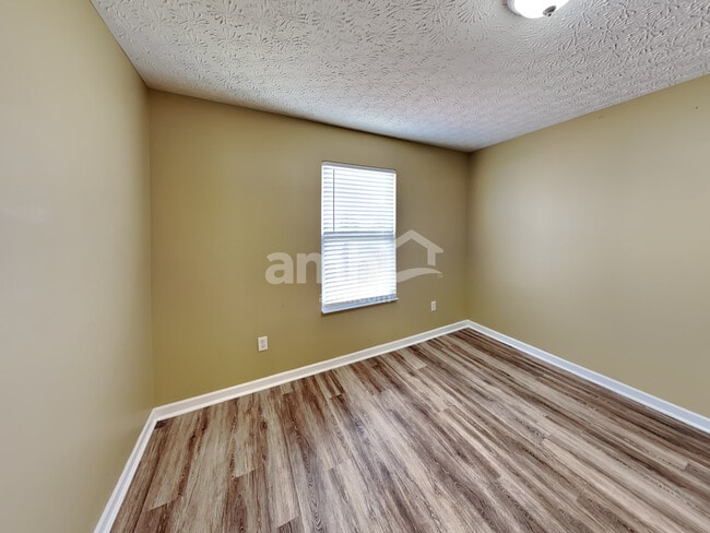 Building Photo - 5272 Gobel Dr