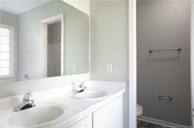 Building Photo - 163 Independence Dr