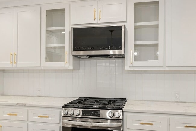 Building Photo - 7414 Janak Dr