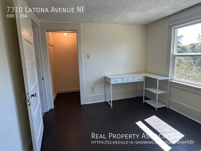 Building Photo - 7310 Latona Ave NE