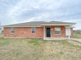 Building Photo - 141 Spring Country