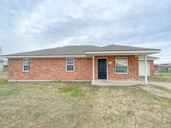 Building Photo - 141 Spring Country