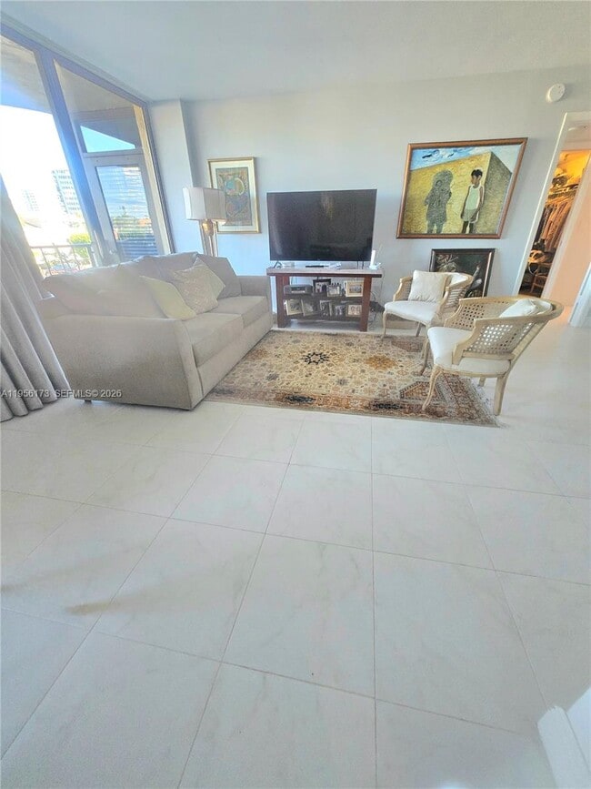 Building Photo - 899 Jeffery St