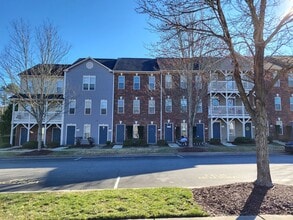 Building Photo - 2 bedroom Townhouse in Mooresville