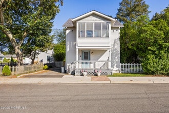 Building Photo - 605 Ocean Gate Ave