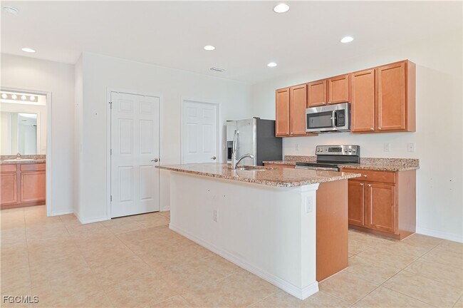 Building Photo - 15239 Ligustrum Ln