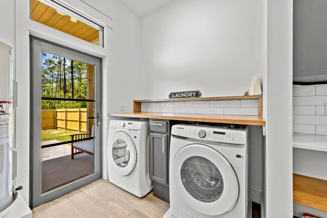 Building Photo - 783 Indian Woman Rd