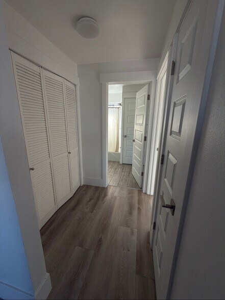 Building Photo - 7143 S 2700 W