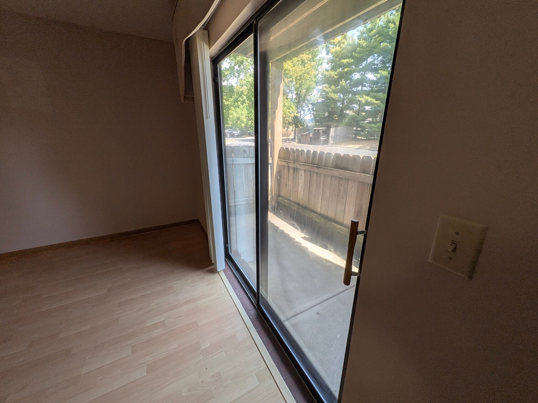 Building Photo - 2163 Hedgerow Rd