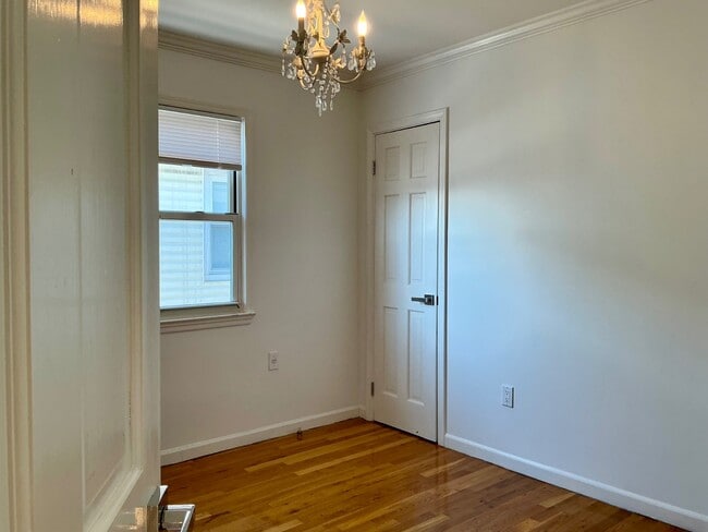 Building Photo - 306 Jefferson Ave